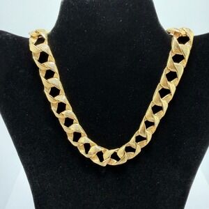Curb Link Necklace Women 16in Textured Twisted Gold Tone Chunky Chain
